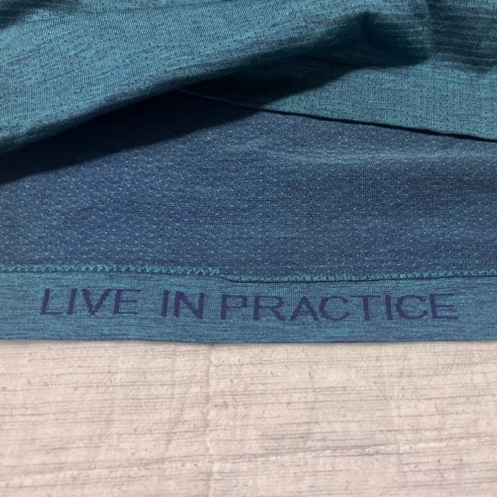 Lululemon Metal Vent Tech Short Sleeve Medium - Picture 5 of 7